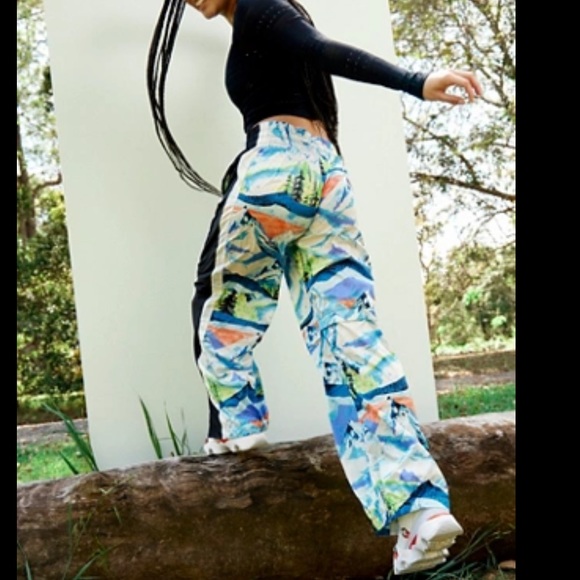 FP Movement Printed End Zone Pants - Picture 2 of 8